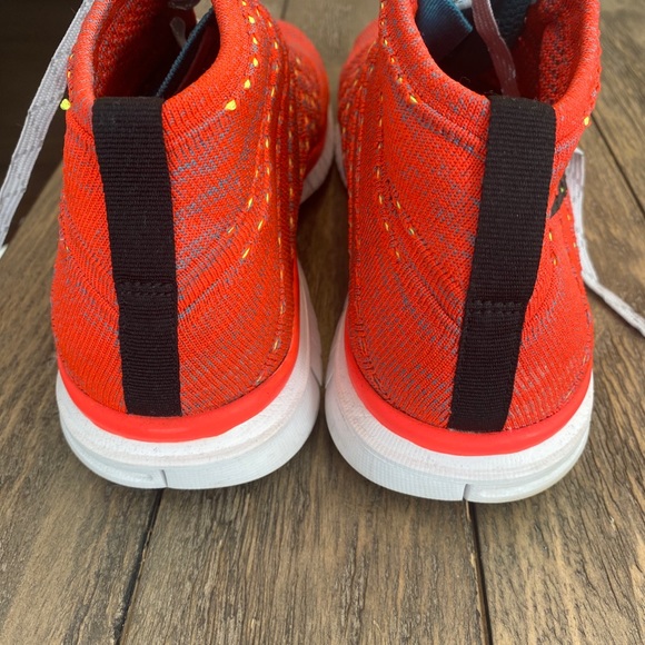 Nike flyknits men’s - Picture 3 of 4
